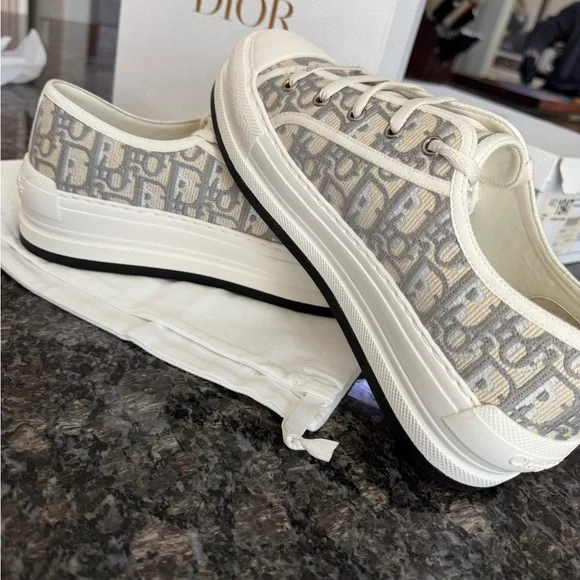 Dior Walk'n'Dior Platform Sneaker in stone grey sz 40 US 10 NWB $1,150 - Picture 12 of 16